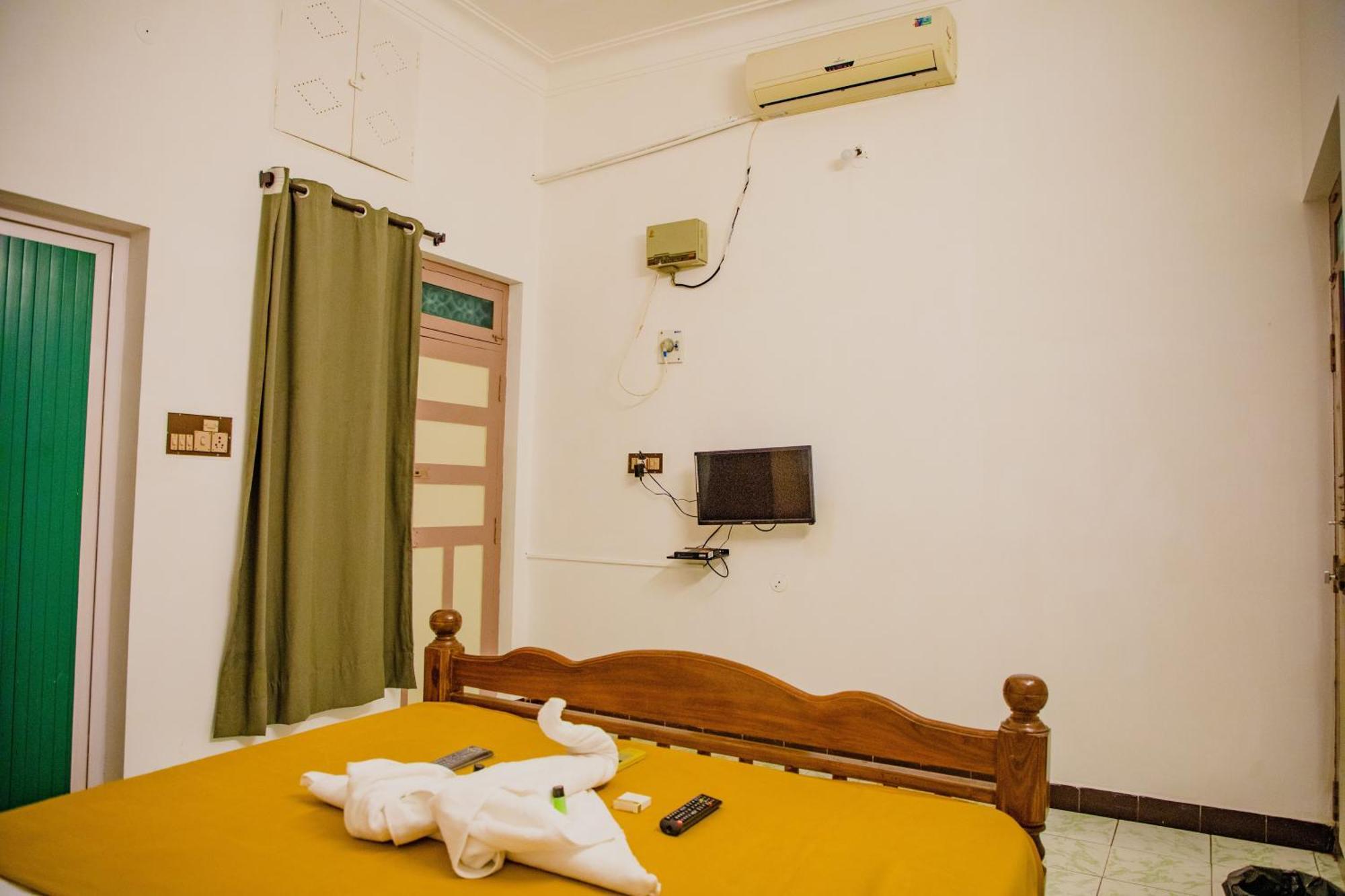 Maison Blanche Near Rock Beach Hotel Pondicherry Exterior foto